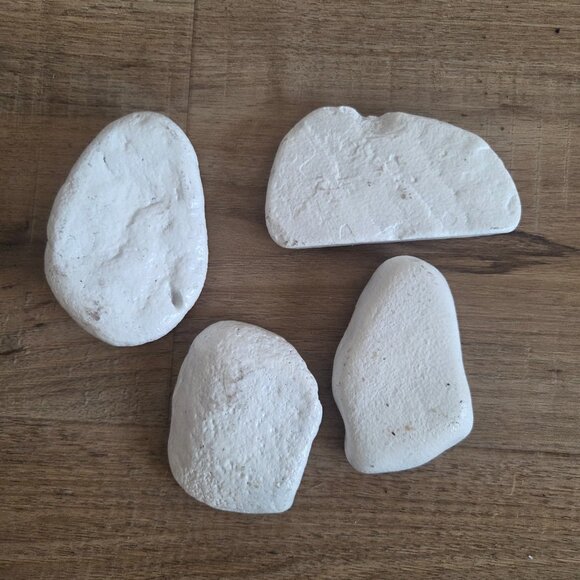 Stones with decoupaged dogs images. Handmade. - Picture 3 of 3